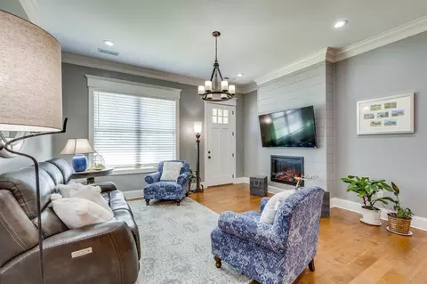 Living - 105 Andrews Dr, Loretto, TN 38469 photo 3 of 5