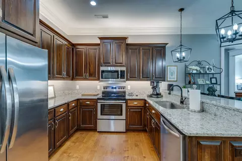 Kitchen - 105 Andrews Dr, Loretto, TN 38469 photo 2 of 7