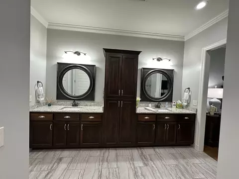 Bath - 105 Andrews Dr, Loretto, TN 38469 photo 9 of 10