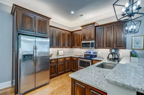 Kitchen - 105 Andrews Dr, Loretto, TN 38469 photo 4 of 7