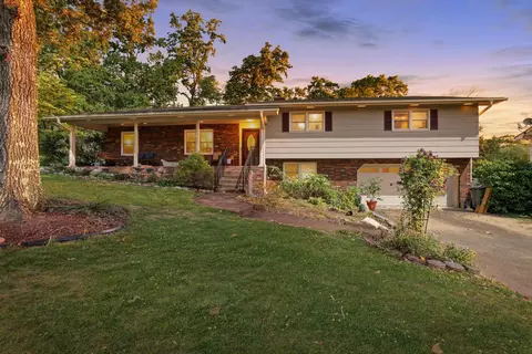 1325 N Glen Dr, Hixson, TN 37343