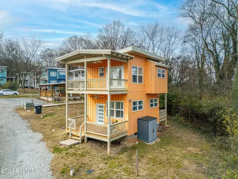 2513 Orchard House Way, Knoxville, TN 37921
