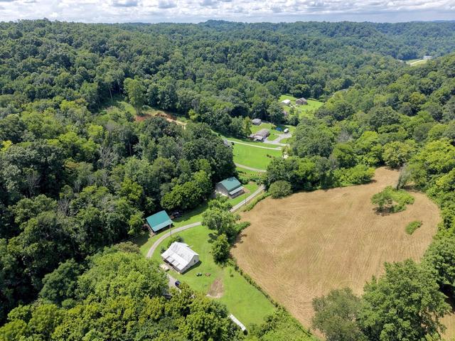 490 Ford Hollow Rd, Hartsville, TN 37074