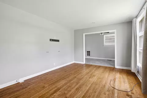Living - 549 E Maple St, Madison, TN 37115 photo 1 of 2