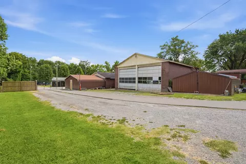 Exterior - 549 E Maple St, Madison, TN 37115 photo 8 of 18