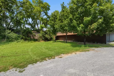 Exterior - 549 E Maple St, Madison, TN 37115 photo 17 of 18