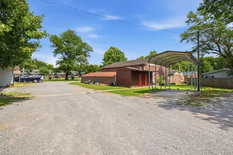 Exterior - 549 E Maple St, Madison, TN 37115 photo 11 of 18