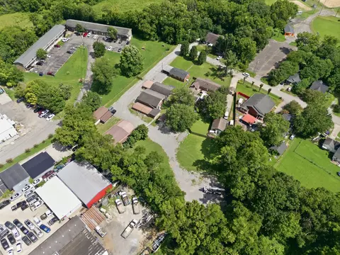 View/Area - 549 E Maple St, Madison, TN 37115 photo 2 of 5