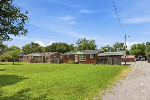 Exterior - 549 E Maple St, Madison, TN 37115 photo 1 of 18