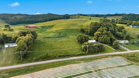 45 Perrin Hill Rd, Rutledge, TN 37861
