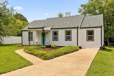109 Anderson Dr, Chattanooga, TN 37421