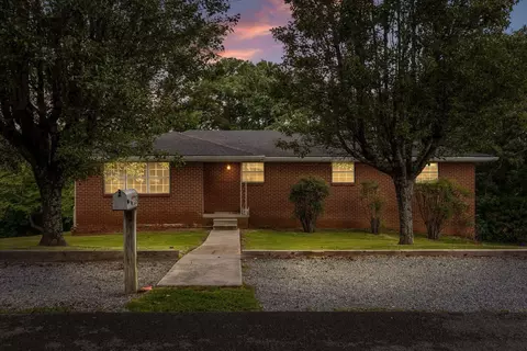 4639 Sherry Ln, Hixson, TN 37343