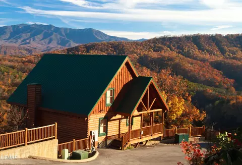 4610 High Vista Way, Pigeon Forge, TN 37863