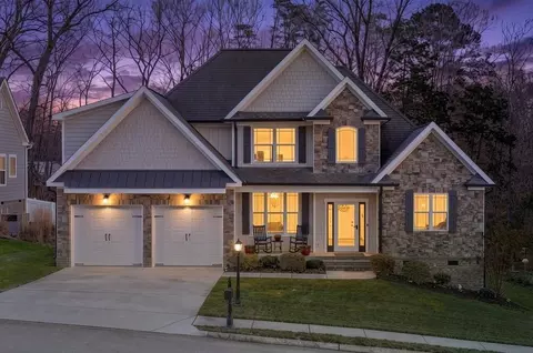 6567 Satjanon Dr, Ooltewah, TN 37363