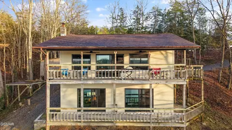 2739 Windy Cove Way, Sevierville, TN 37876