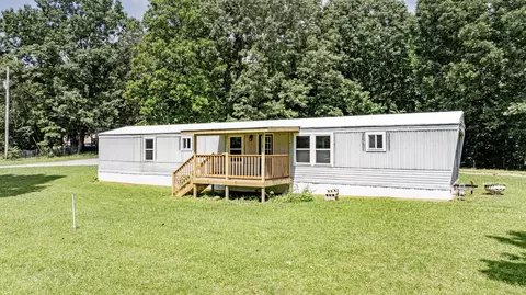 240 Sundance Dr, Evensville, TN 37332