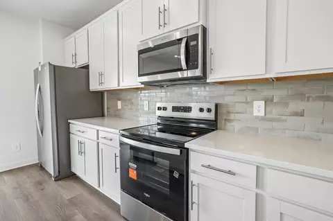 Kitchen - 1622 Garnet Way, Murfreesboro, TN 37127 photo 2 of 3