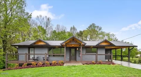 621 Hardin Ln, Sevierville, TN 37862