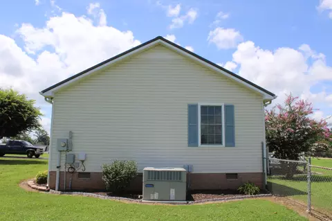 Exterior - 1471 Tom Grissom Rd, Morrison, TN 37357 photo 5 of 8