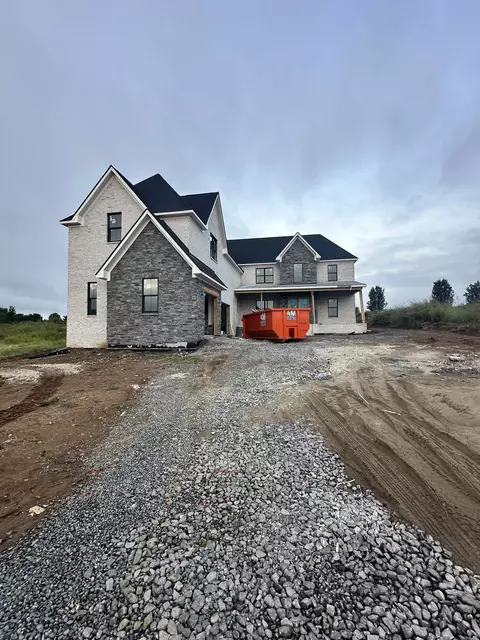 424 Bell Lake Rd, Gallatin, TN 37066