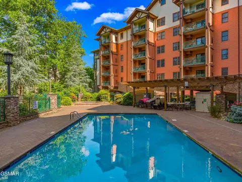 215 Woliss #103, Gatlinburg, TN 37738