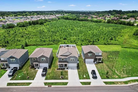 513 Forsberg Ct, Lebanon, TN 37087