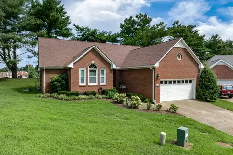 5026 Camelot Dr, Columbia, TN 38401