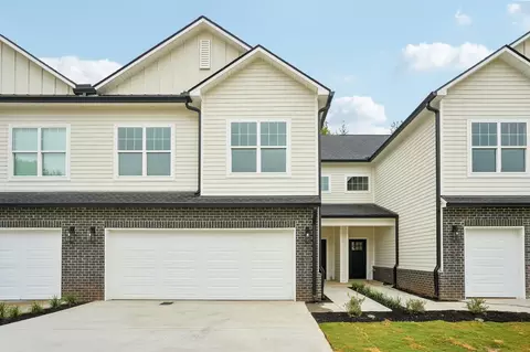 1064 Stagecoach Dr, White House, TN 37188