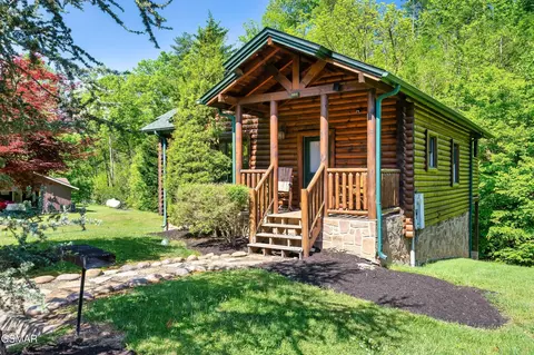 511 Houser Rd, Gatlinburg, TN 37738