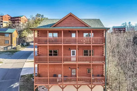 2310 Boulder Way, Sevierville, TN 37862