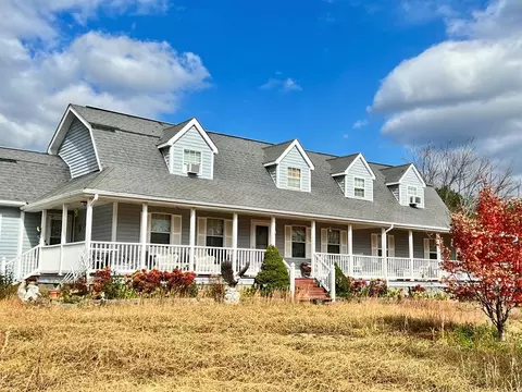 2731 Autumn Woods Dr, Cosby, TN 37722