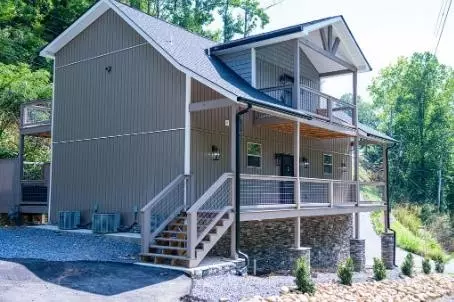 209 Browns Ridge Rd, Gatlinburg, TN 37738