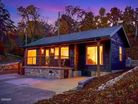 1339 Old Knoxville Hwy, Sevierville, TN 37876