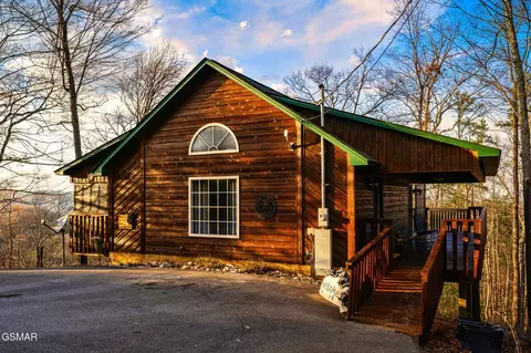 3519 Manoah Way, Sevierville, TN 37876