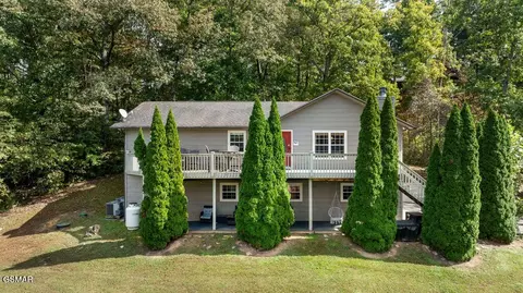 3820 Pleasant View Ln, Sevierville, TN 37862