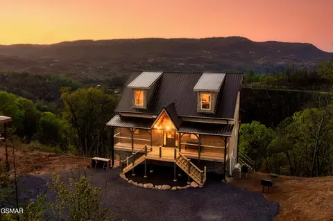 2256 Lone Ridge Dr, Sevierville, TN 37862