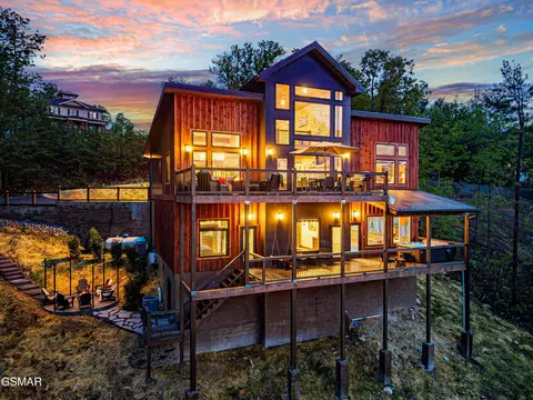 4408 Stackstone Rd, Sevierville, TN 37862 photo 3