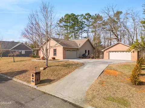 413 Glenns Lea, Sevierville, TN 37876