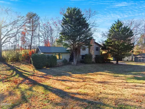 310 Evergreen Dr, Sevierville, TN 37862