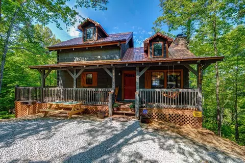 1023 Elm Cir, Sevierville, TN 37876
