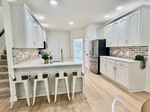 Kitchen - 1005 Ithaca St, Murfreesboro, TN 37130 photo 1 of 8