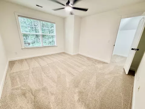 Bedroom - 1005 Ithaca St, Murfreesboro, TN 37130 photo 2 of 5