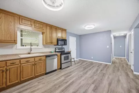Entry Way - 11328 Hwy 150, Sequatchie, TN 37374 photo 1 of 1