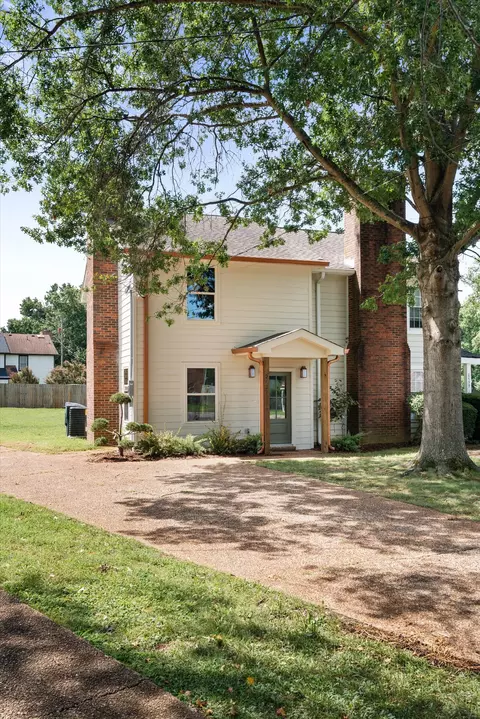 2437 Robbie Ct, Nashville, TN 37214