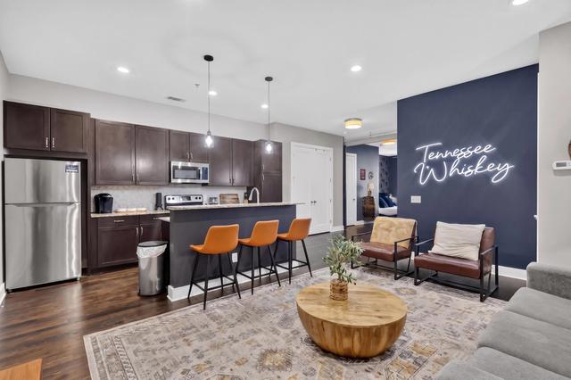 210 30th Ave N #309, Nashville, TN 37203