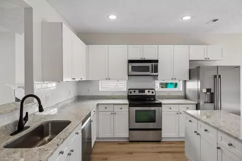 Kitchen - 1432 Bern Dr, Spring Hill, TN 37174 photo 2 of 4