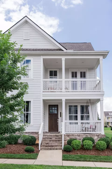 3453 Milford Dr, Thompsons Station, TN 37179