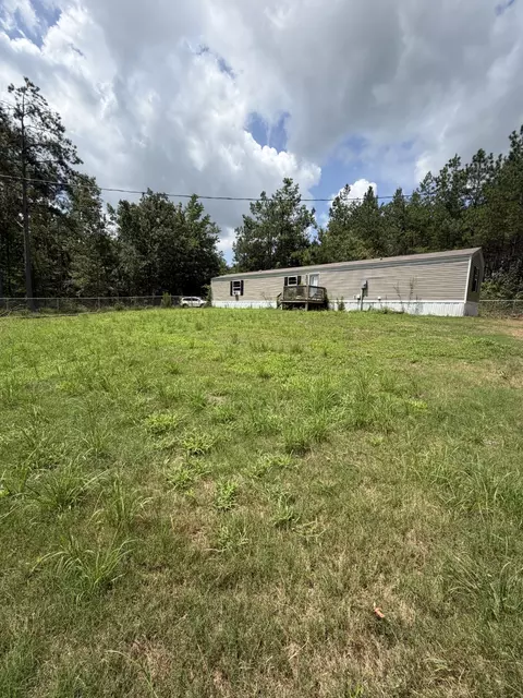 3370 Clifton Rd, Savannah, TN 38372
