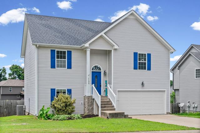 1132 Meachem Dr, Clarksville, TN 37042