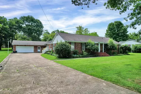 3820 NE Charleston Dr NE, Cleveland, TN 37312